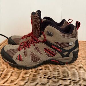 Merrell Deverta Mid Boots Men's Sz 9 US Waterproof Vent Hiking Shoes EUC